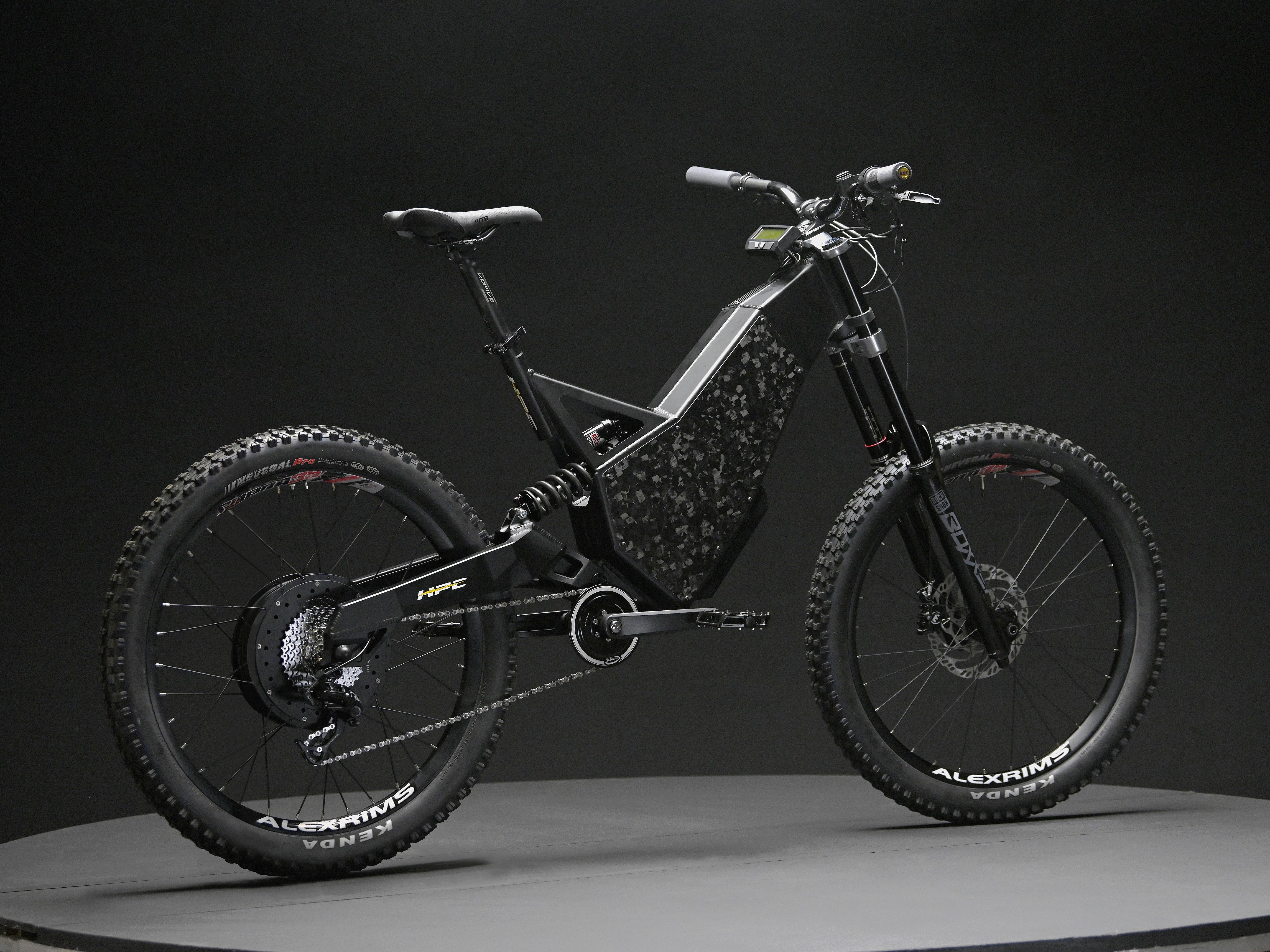 REVOLUTION Hi Power Cycles