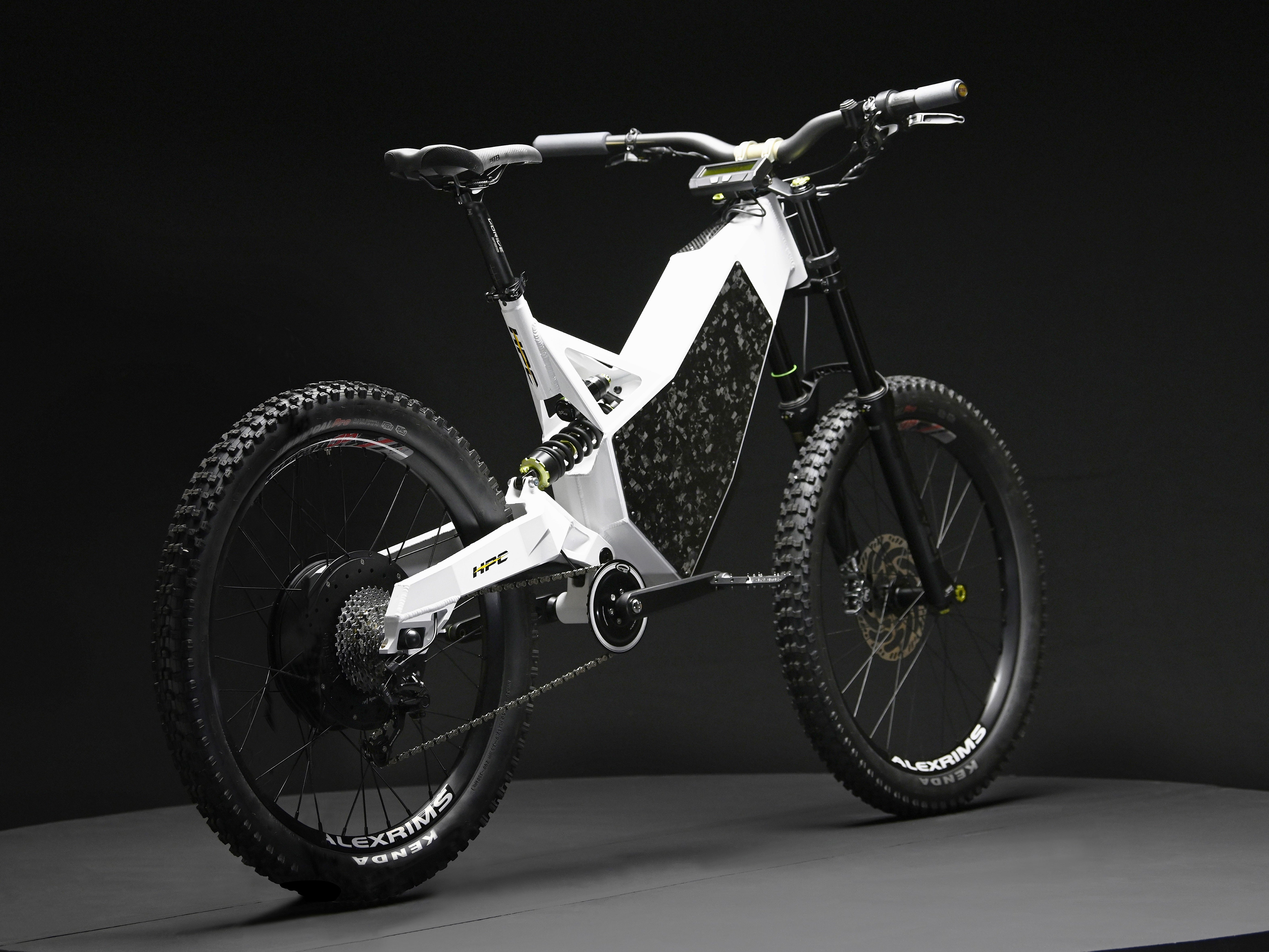 REVOLUTION X Hi Power Cycles