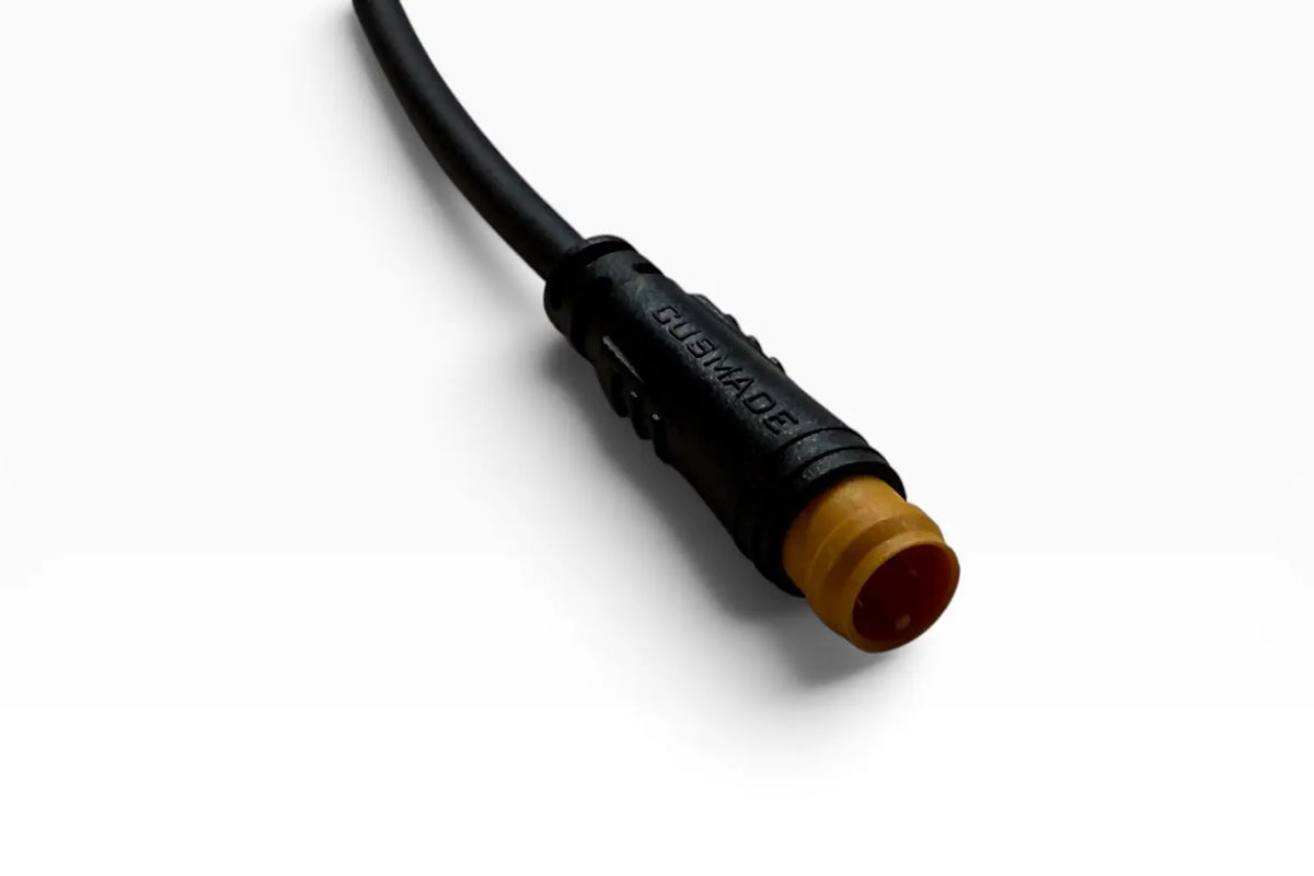 3-pin male HIGO compatible throttle connector on the Nucular adapter harness