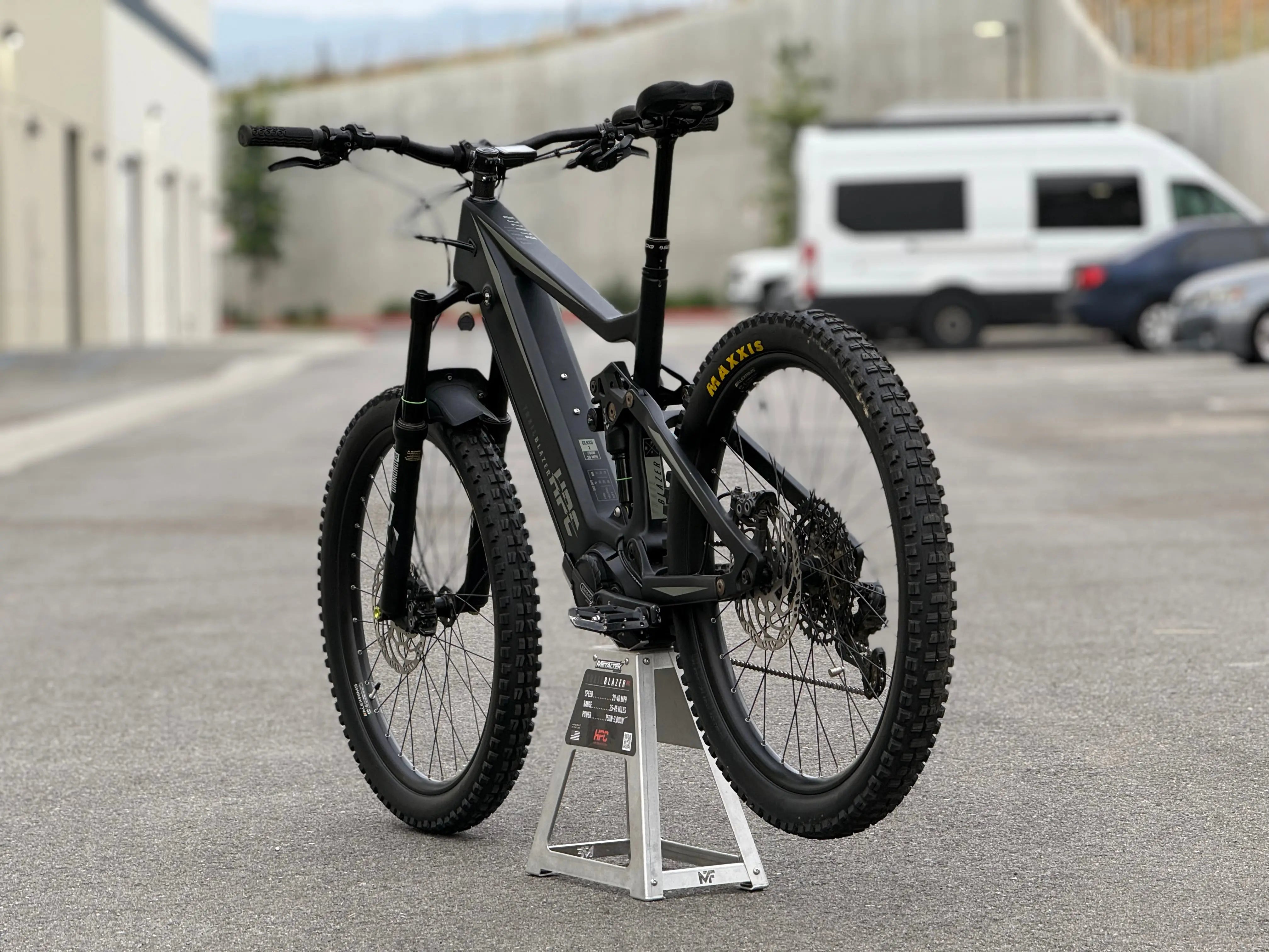 DEMO: Loaded Trailblazer (1200W / 750Wh Battery / Upgraded Brakes / + More) Hi Power Cycles